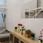 Robles-mercado *